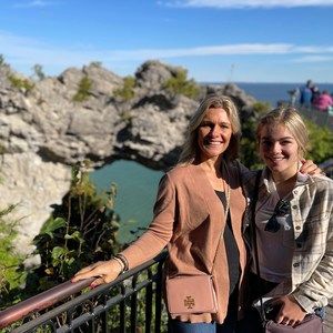 Meet your Posher, Alain